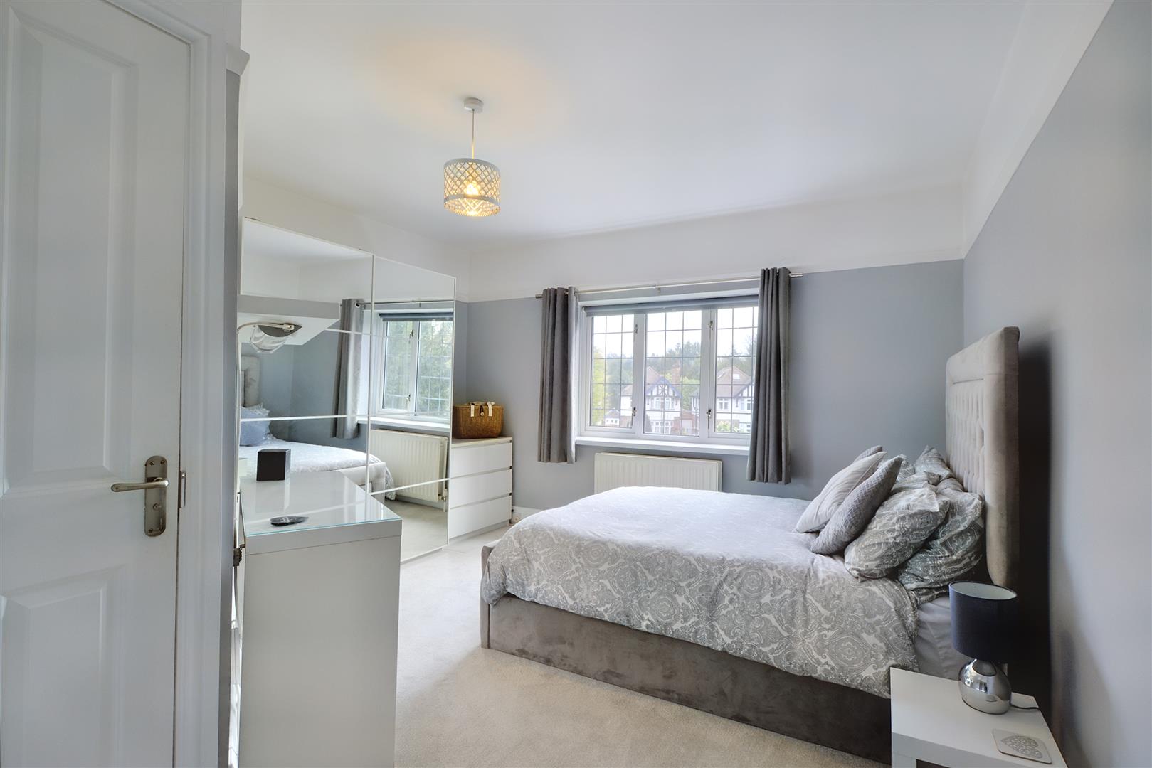 Derby Road, Bramcote, Nottingham Robert Ellis Estate Agents